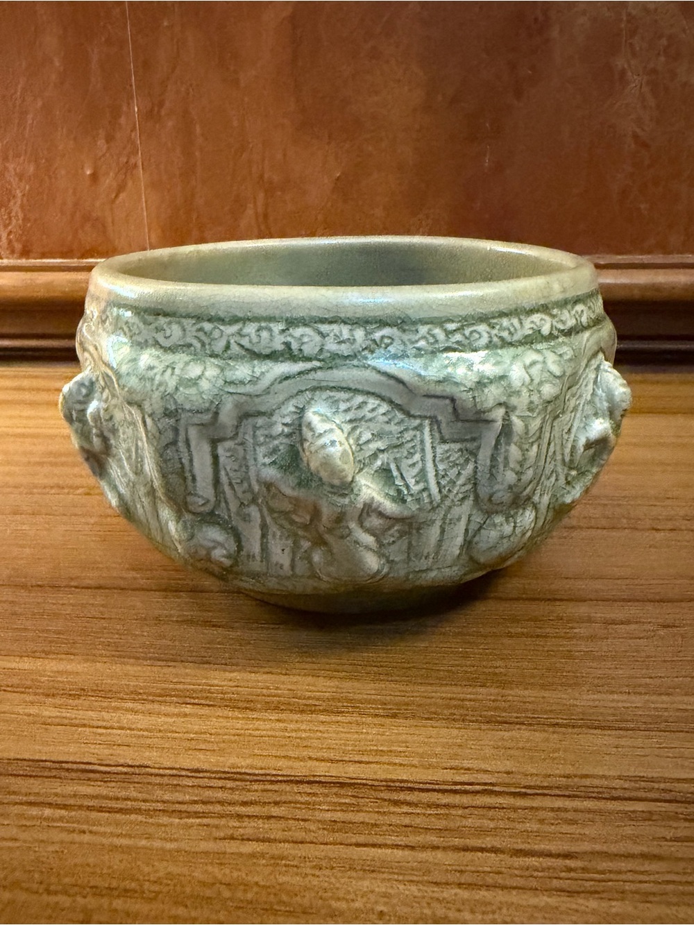 VTG Thai Sawankhalok Sukhothai Style Celadon Figural Relief Ceramic Bowl Signed